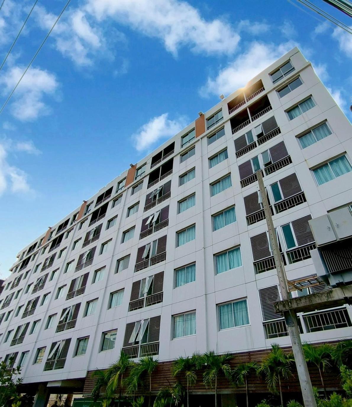 Centric Place Hotel Bangkok Exterior photo